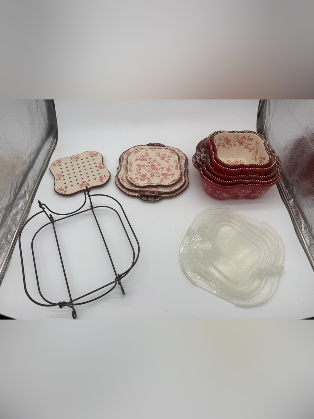 Temp-tations Red Floral Lace Nest Bakeware Covers Trivets Carry Rack Set Of 15